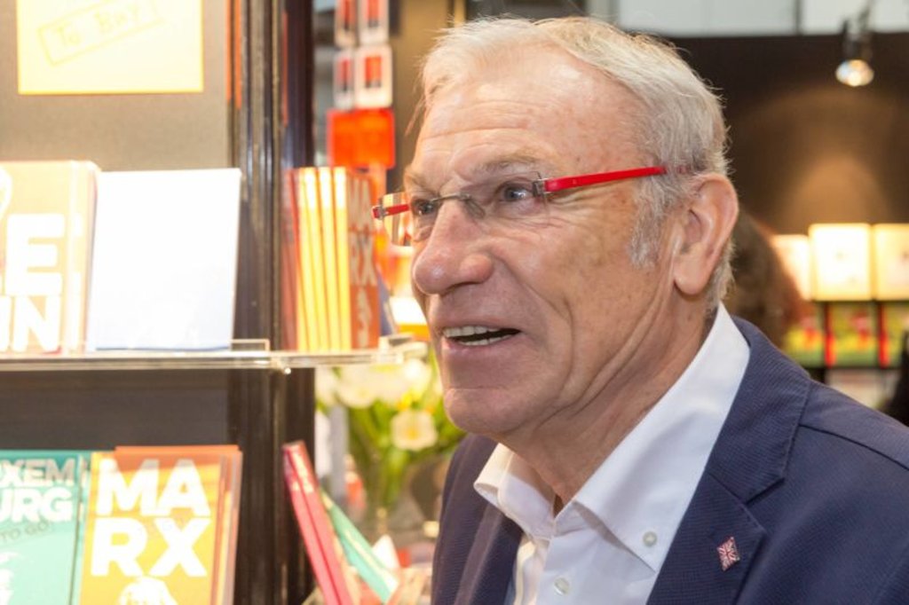 Eduard Geyer, früher Trainer bei Energie Cottbus und Dynamo Dresden, drückt RB Leipzig die Daumen.