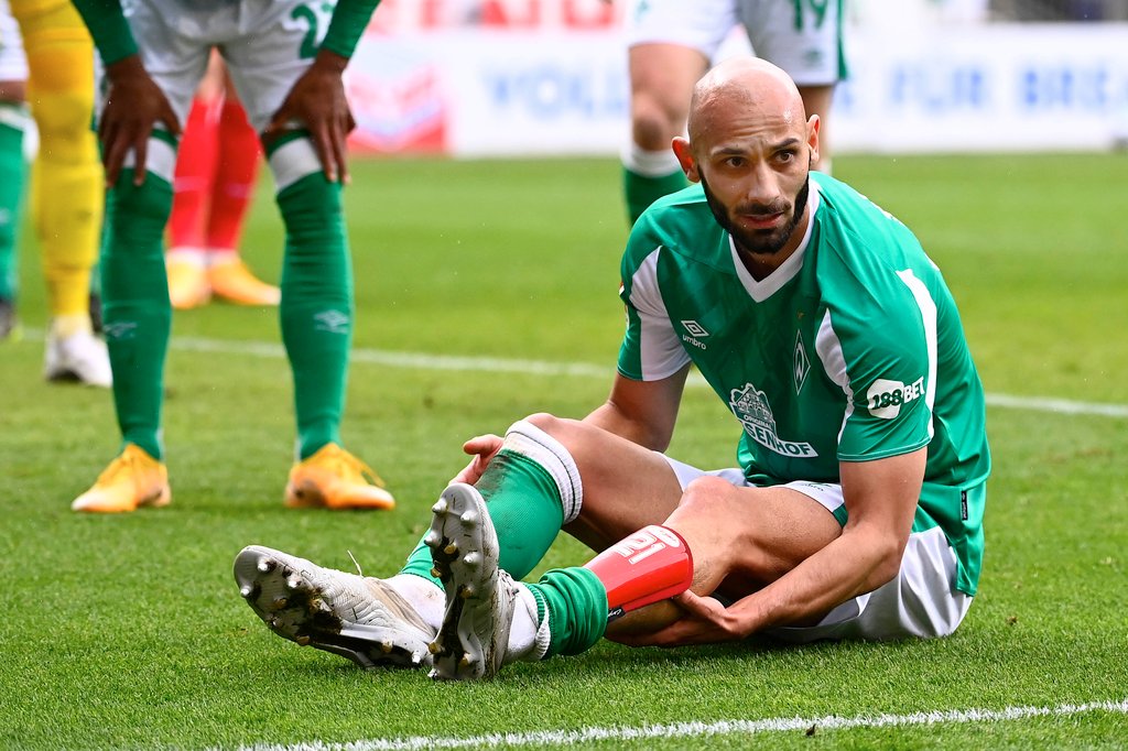 Für Ömer Toprak (SV Werder) war im Liga-Rückspiel gegen RB zur Pause Schluss. 