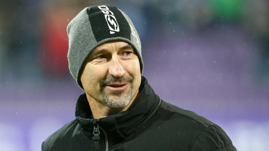 Achim Beierlorzer war Trainer bei RB Leipzig und hat jetzt mit jahn Regensburg Erfolg.