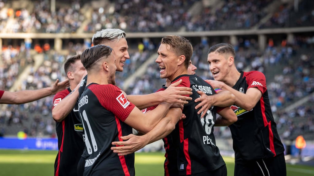 „Ich bin vielleicht nicht schneller und kopfballstärker als einige Kollegen, aber ich kann diesen einen Ball über die Linie drücken”: Nils Petersen.