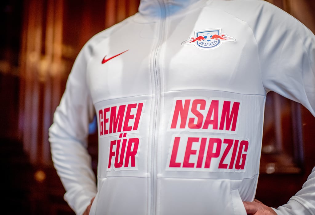 Die Sportjacke in der Vorderansicht.