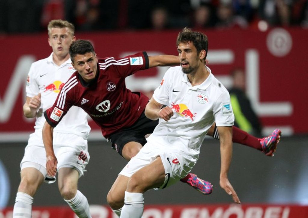 Rani Khedira wechselt nach Augsburg.