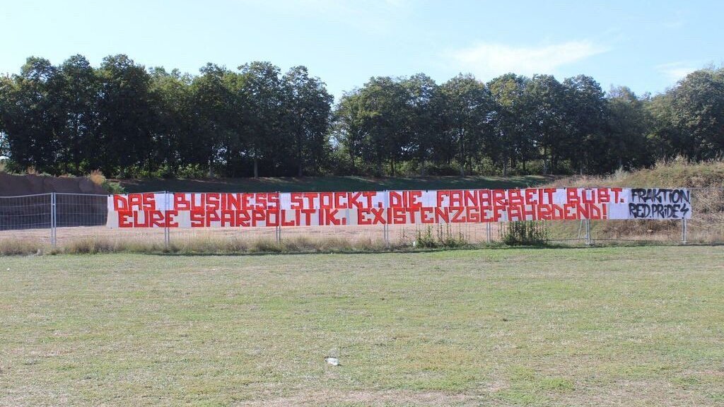 RB-Fans fordern, die Fanarbeit nicht durch finanzielle Einschnitte zu gefährden.