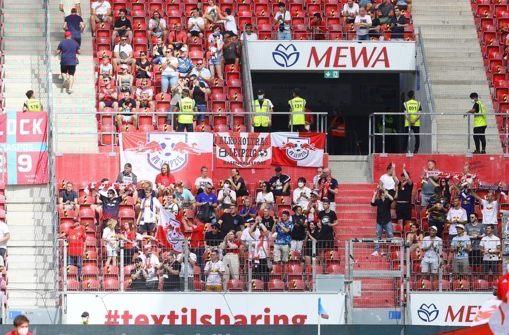 Erstes Bundesligaauswärtsspiel seit anderthalb Jahren: Fans von RB Leipzig in Mainz.