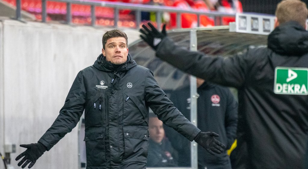 Disput mit dem Schiri: Robert Klauß.