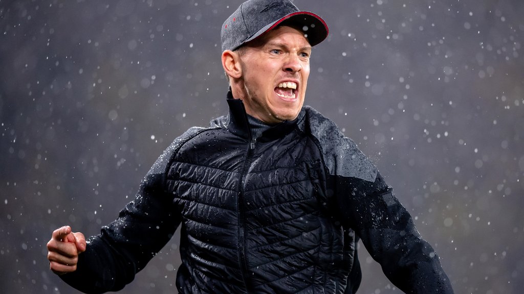 „Wenn wir eine Spitzenmannschaft sein wollen, ...” Trainer Julian Nagelsmann in Dortmund.