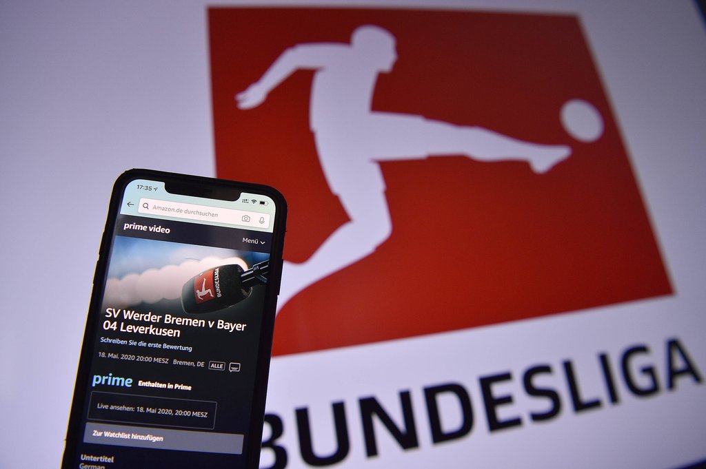 Im Rechtepoker um die Bundesliga könnte es sogar nötig werden, vier verschiedene Abos zu zahlen, um alle Spiele sehen zu können.