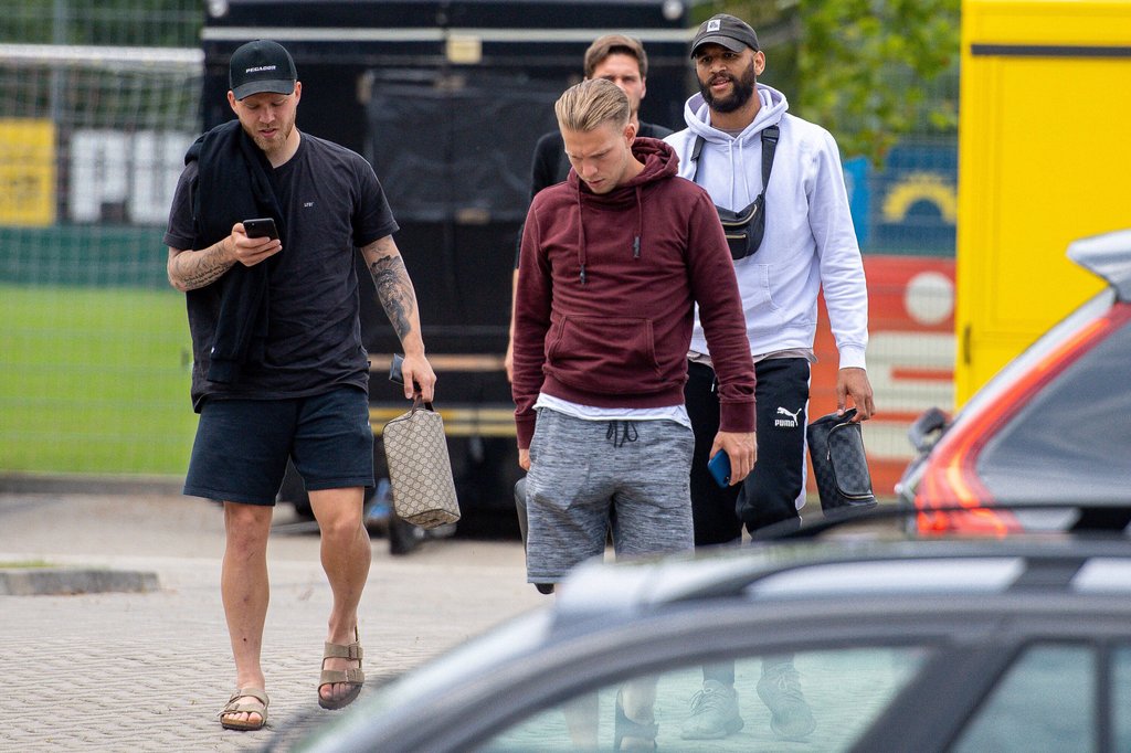 Terrence Boyd (r.) kommt am Montag begnadigt zum HFC-Training.