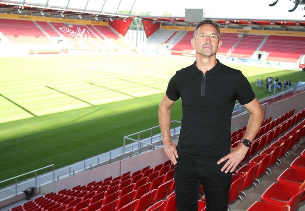 Achim Beierlorzer, neuer Trainer beim SSV Jahn Regensburg, über seine Zeit in Leipzig.