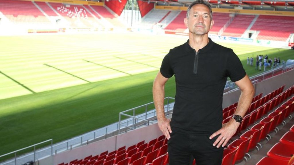 Achim Beierlorzer, neuer Trainer beim SSV Jahn Regensburg, über seine Zeit in Leipzig.