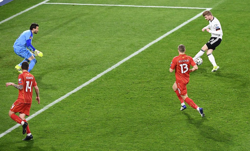 Schlechtes Timing beim Schuss: Timo Werner vergibt den möglichen Siegtreffer gegen Nordmazedonien.