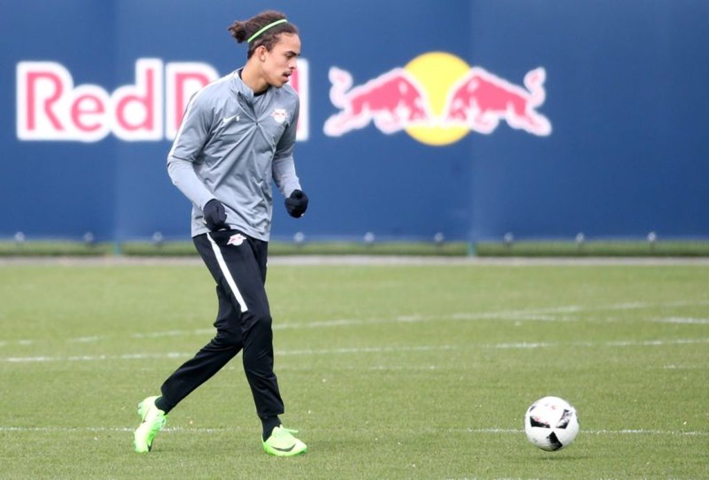 Yussuf Poulsen beim Training am Cottaweg.