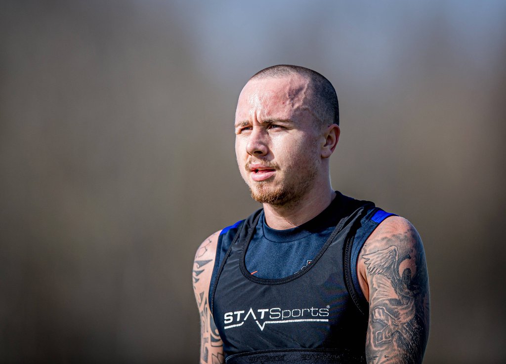 Angelino muss noch um seinen Einsatz gegen den SC Freiburg bangen.