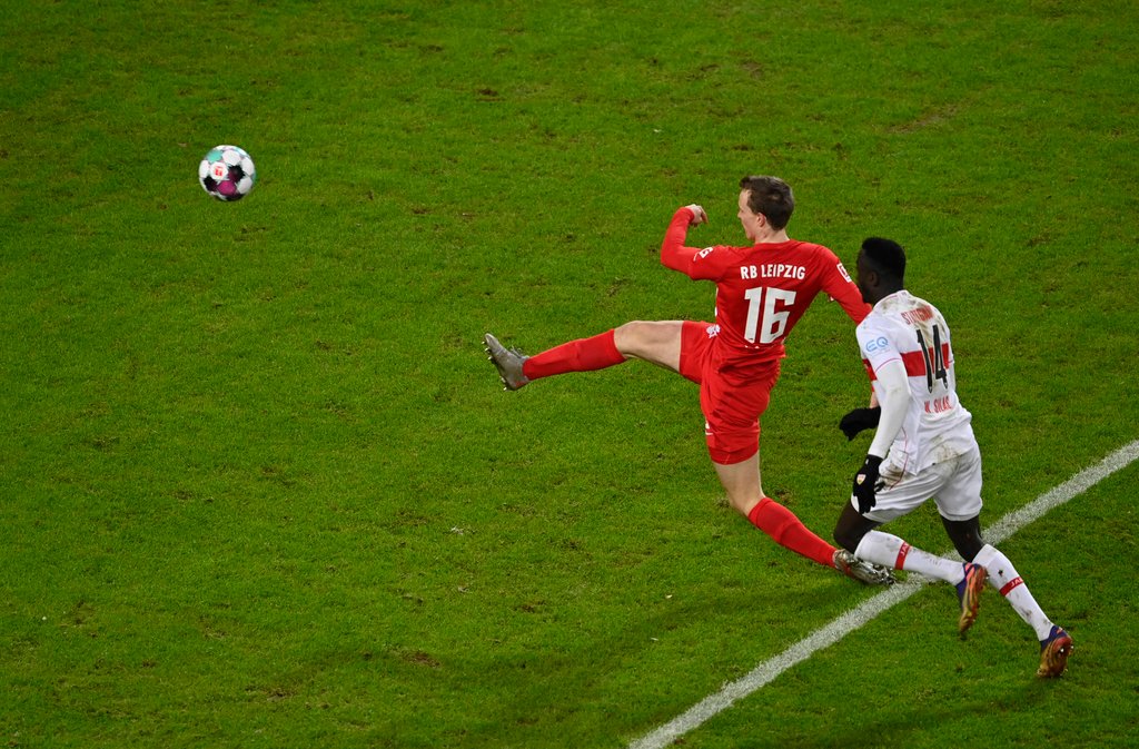 Rettungstat gegen Silas Wamangituka: Lukas Klostermann.