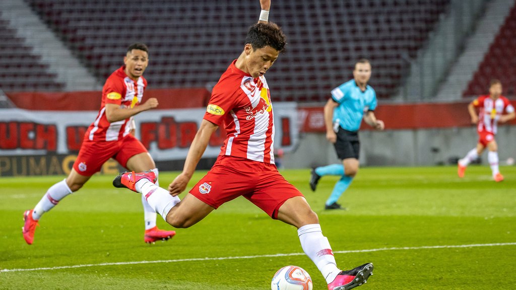 Hee-Chang Hwang von Red Bull Salzburg soll bei RB Leipzig gehandelt werden.