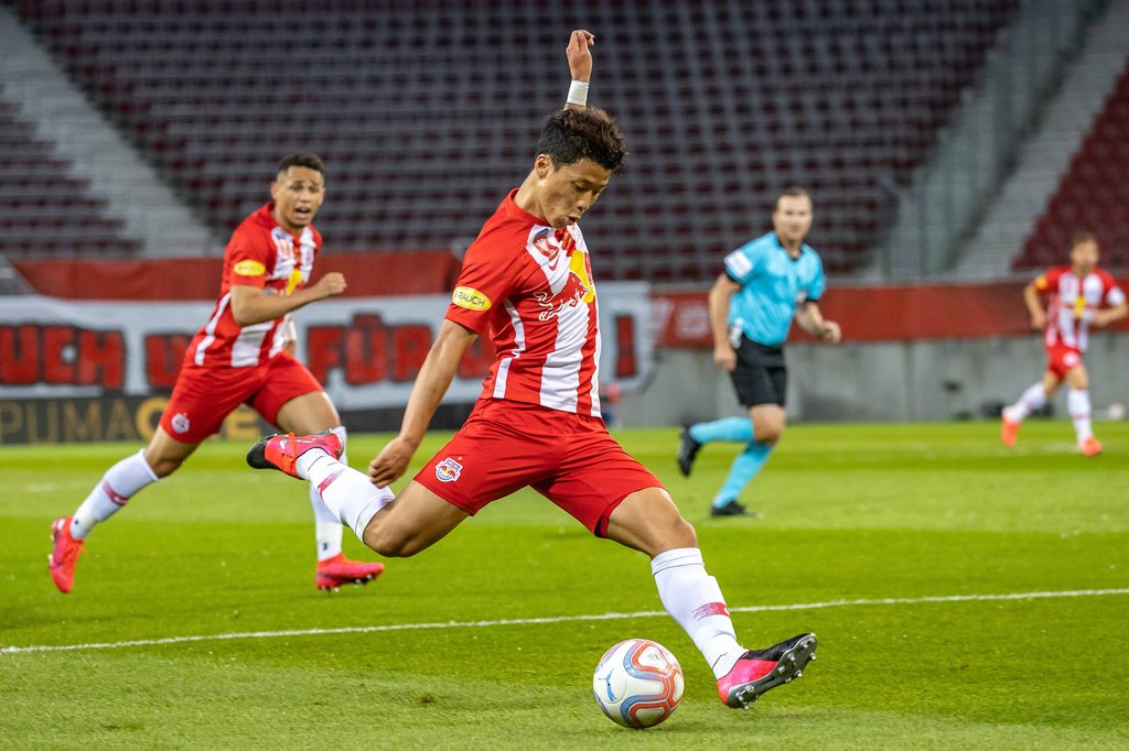 Hee-Chang Hwang von Red Bull Salzburg soll bei RB Leipzig gehandelt werden.