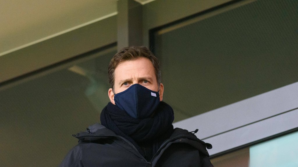 Oliver Bierhoff verteidigte, dass Joachim Löw nicht bei Bayern München gegen RB Leipzig im Stadion war.