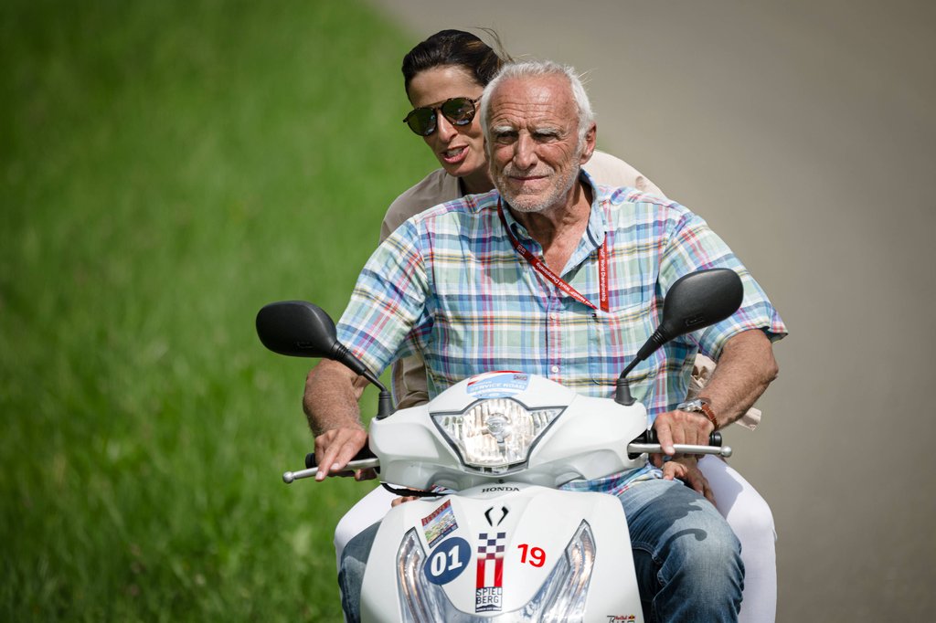 Spritztour: Dietrich Mateschitz und Ehefrau Marion Feichtner 