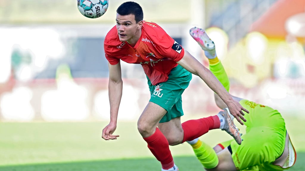 Voller Einsatz und immer den Ball im Blick: Frederik Jäkel in Oostende.