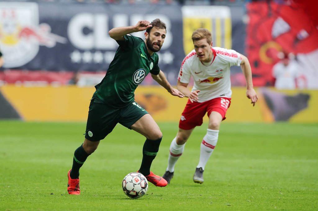 Admir Mehmedi beim Rückspiel in der vergangenen Saison gegen Marcel Halstenberg