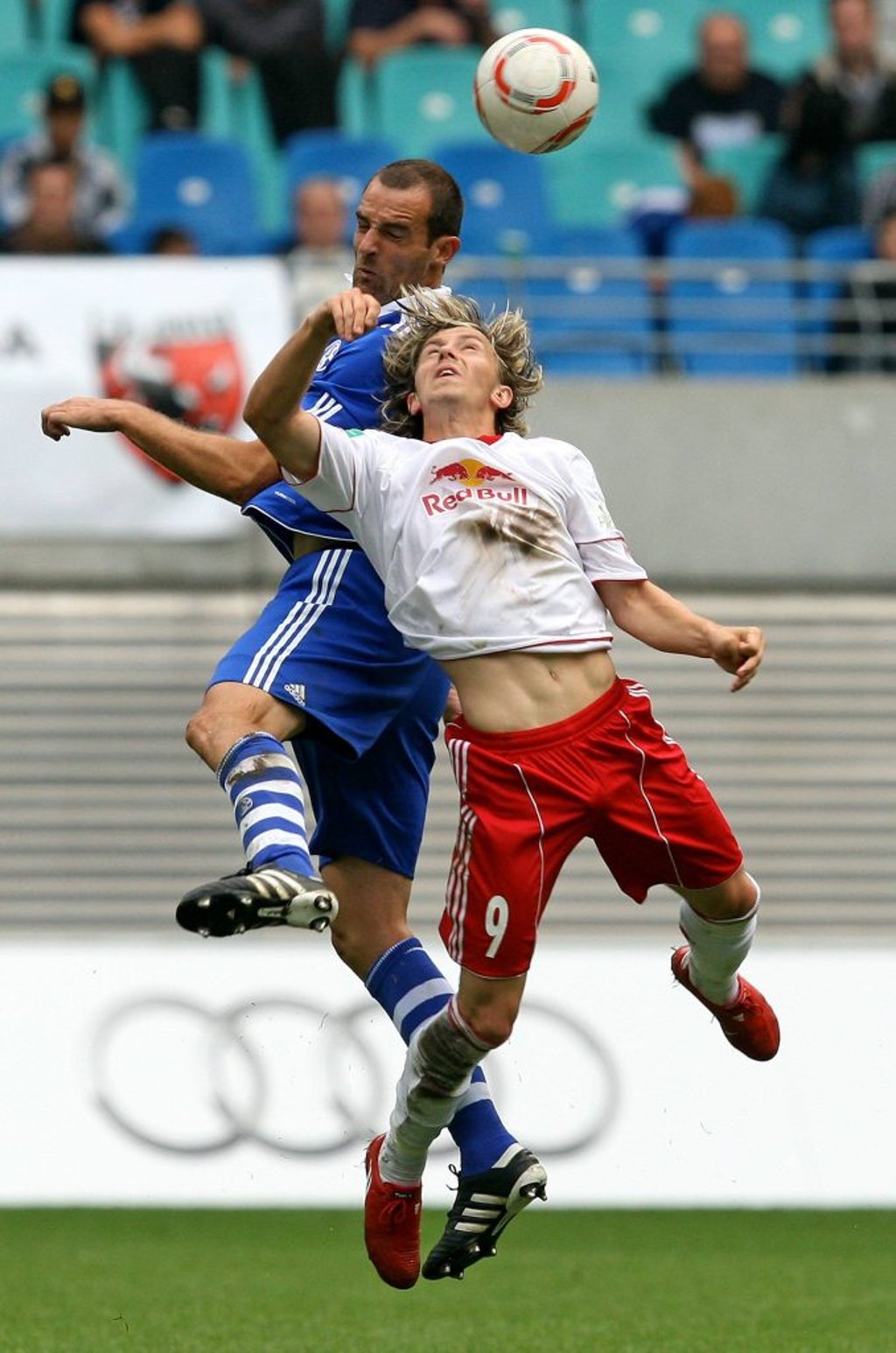 Beim letzten Aufeinandertreffen spielte Christoph Metzelder noch für Schalke.
