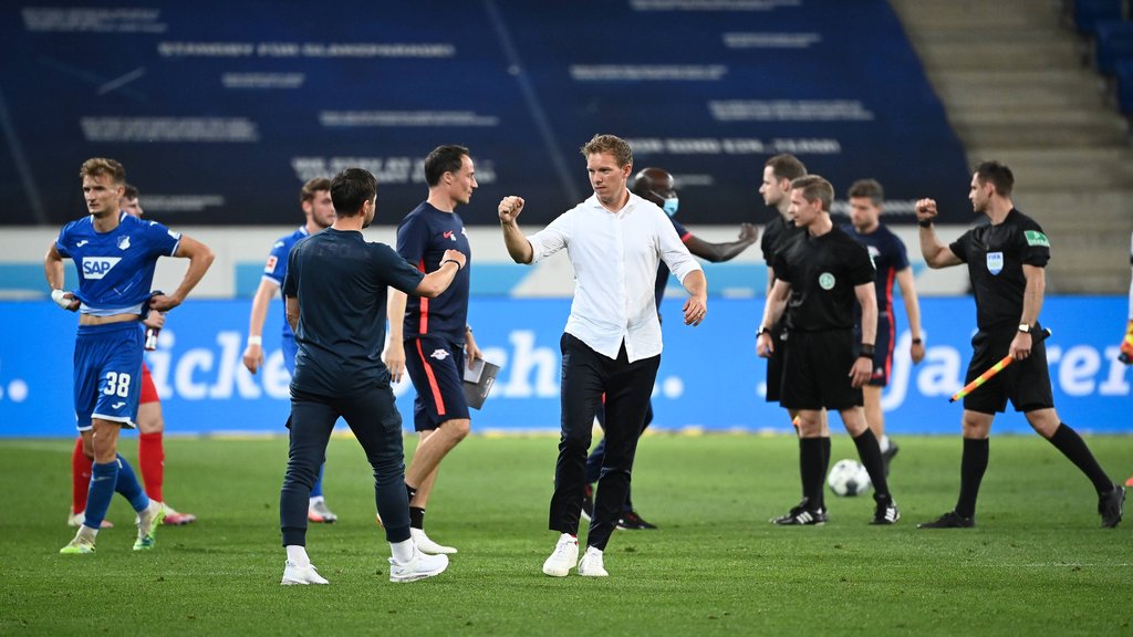 Wie früher: RB-Trainer Nagelsmann inmitten alter Kollegen aus Hoffenheim