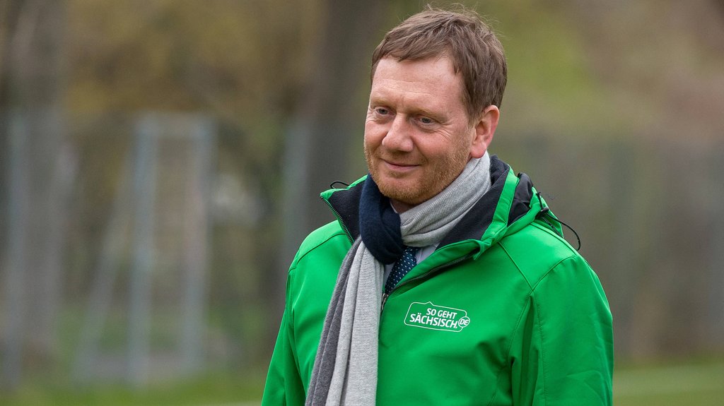 Michael Kretschmer sieht in Geisterspielen eine gute Lösung für die Fußball-Bundesliga in der Corona-Krise.