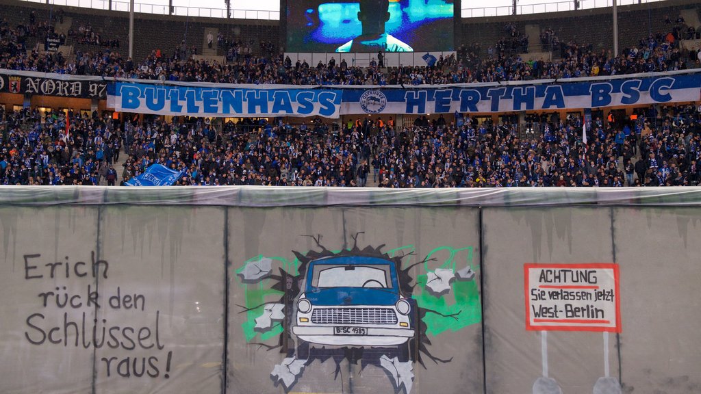 „Bullenhass” und Mauerfall: Sonderspieltag bei Hertha.