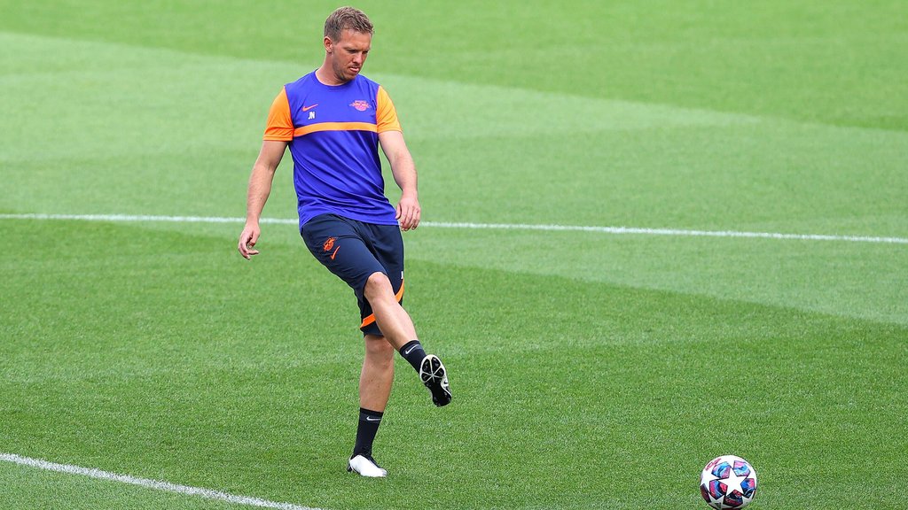 Julian Nagelsmann wird Anfang September wieder nur eine Rumpfelf zum Training verfügbar haben.