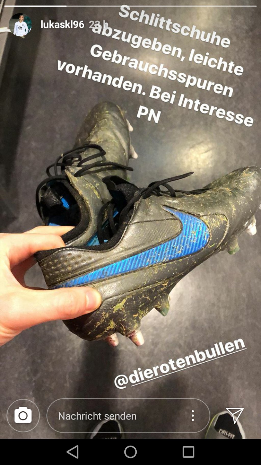 Lukas Klostermann will seine Schlittschuhe loswerden.