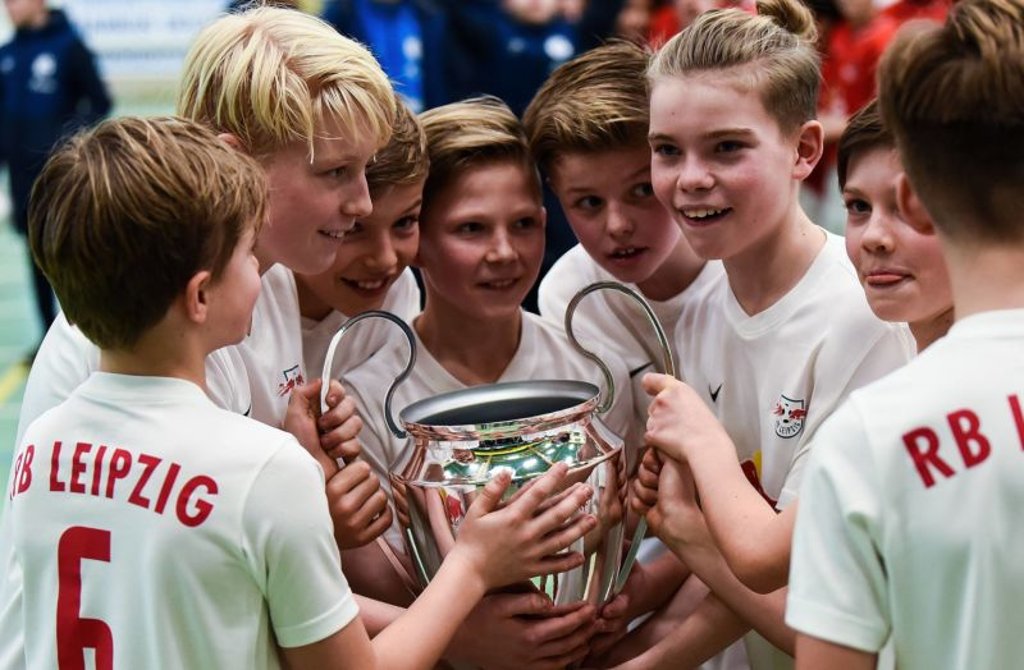 Auch bei den Kleinsten von RB Leipzig geht es schon um Titel und Triumphe.