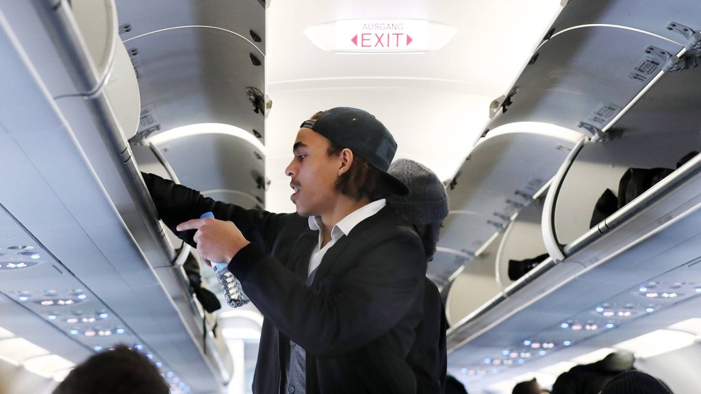 Handgepäck verstaut: Yussuf Poulsen (Archivfoto).