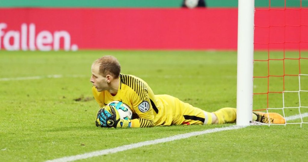 Hab ich: RB-Keeper Peter Gulacsi.