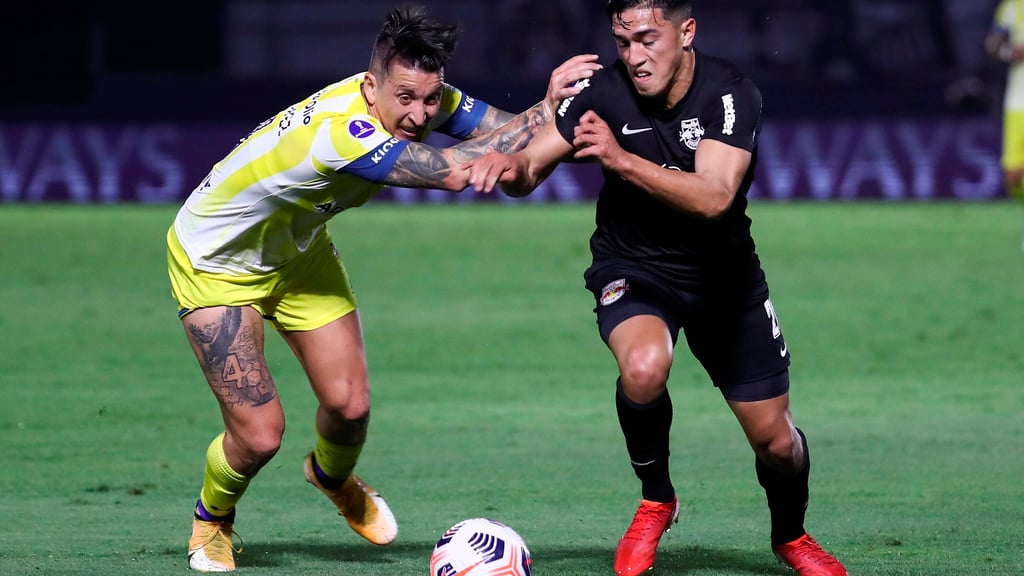 Bragantinos Doppeltorschütze Tomás Cuello (r.).&nbsp;