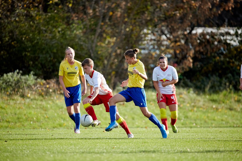 Torschützin Emy Bührig, hier beim Spiel gegen Carl Zeiss Jena II