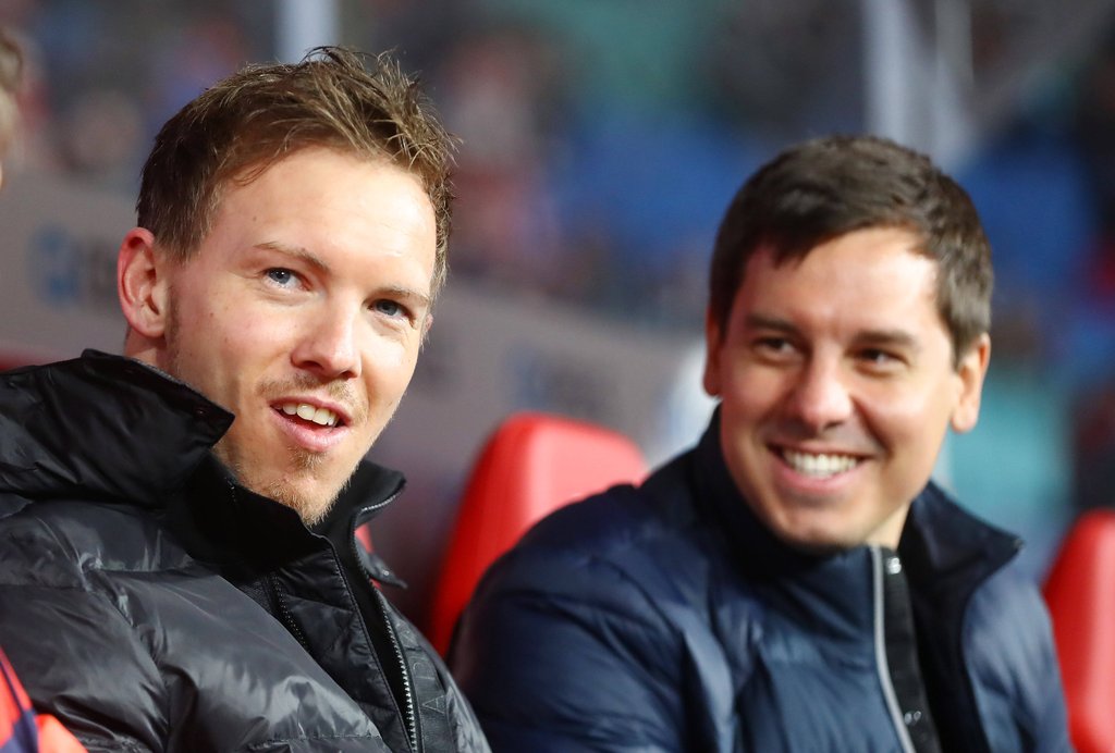 RB-Trainer Julian Nagelsmann und Teammanager Timmo Hardung (r.) gehen nach der Saison getrennte Wege.