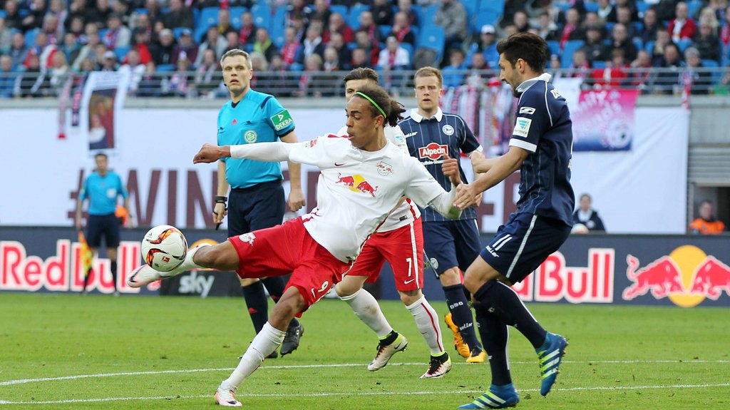 Waren beim letzten Aufeinandertreffen mit Arminia Bielefeld in der Zweitliga-Saison 2015/16 schon dabei: RB Leipzigs Yussuf Poulsen (vorne) und Marcel Sabitzer (verdeckt).