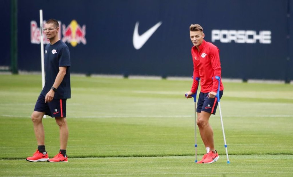 Hannes Wolf darf bislang nur zuschauen beim Traininer von RB Leipzig.
