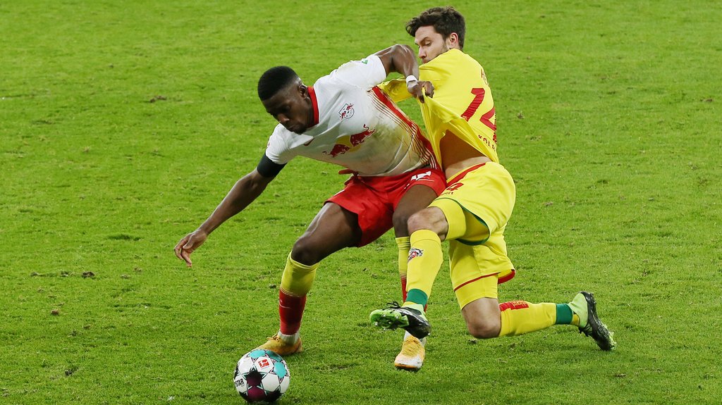 Packt gerne mal ordentlich zu: RB Leipzigs Nordi Mukiele (l.).