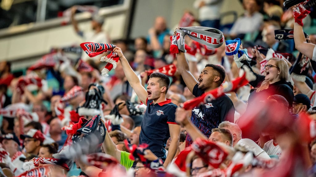 Wie viele Fans von RB Leipzig dürfen gegen Bayern München ins Stadion?