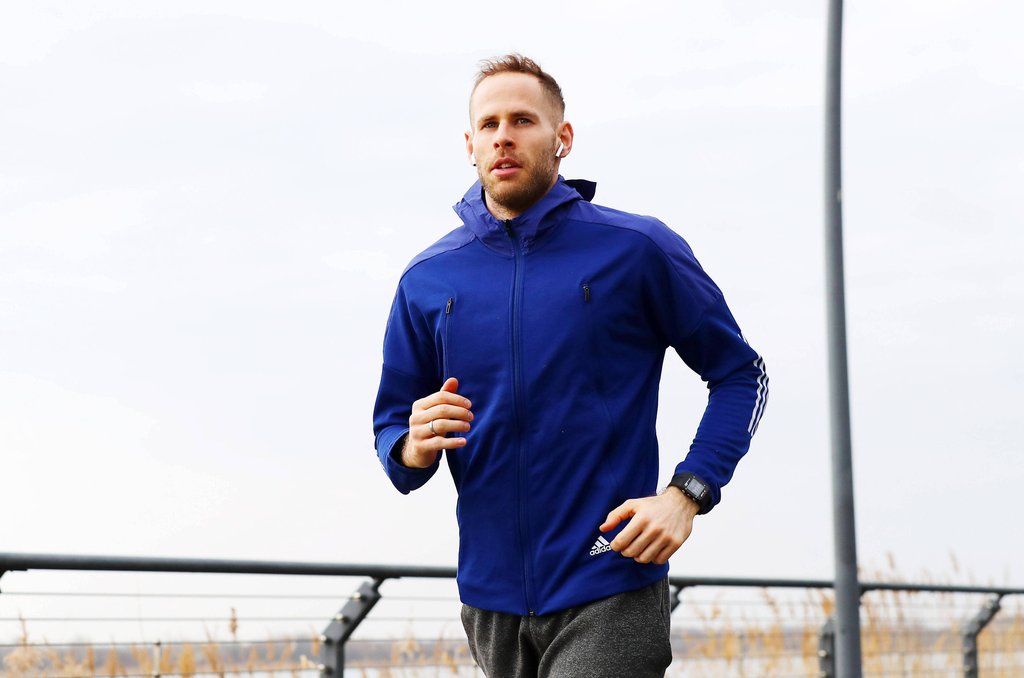 RB-Keeper Peter Gulacsi, hier beim Joggen in Markkleeberg.