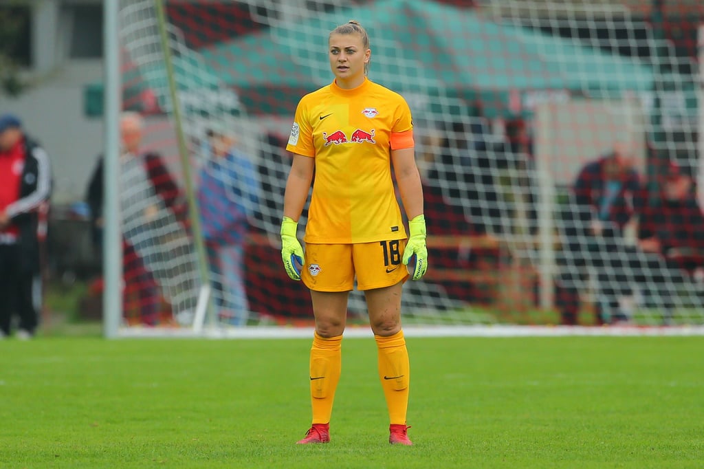RB Leipzigs Torhüterin Carina Schlüter konnte die bittere Niederlage nicht verhindern.