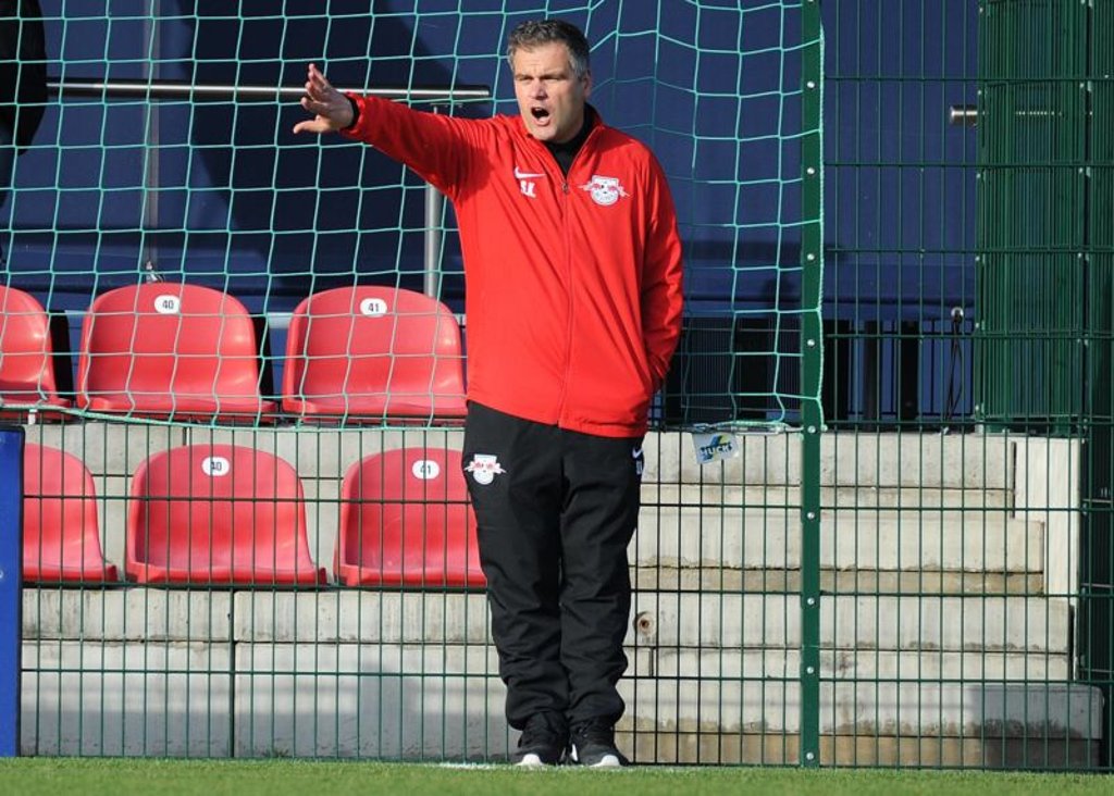 ‚Aus dem Weg, jetzt komme ich.‘ Sebastian Kegel übernimmt die Leitung des Nachwuchsleistungszentrums von RB Leipzig von Frieder Schrof.