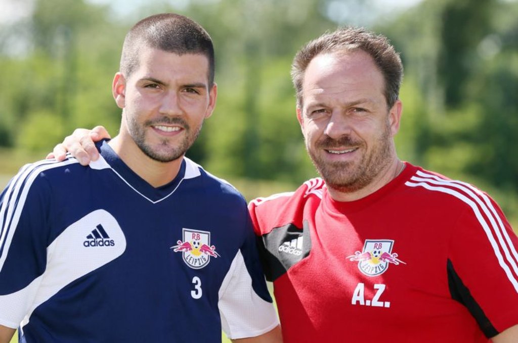 Anthony Jung steht vor dem Abschied von RB Leipzig zu Bröndby IF mit Alexander Zorniger.