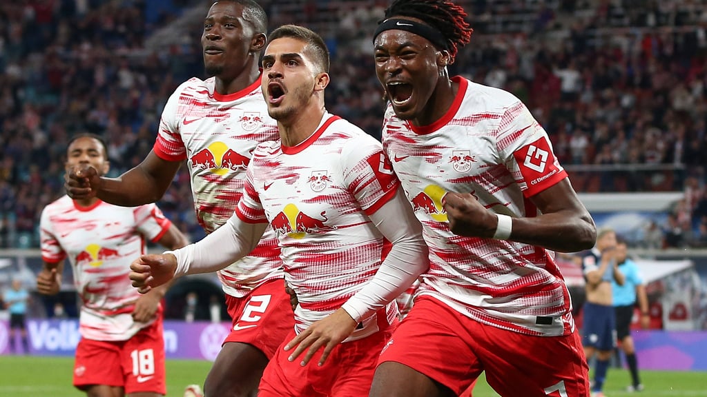 Jubel-Troika: Nordi Mukiele, André Silva und Mohamed Simakan.