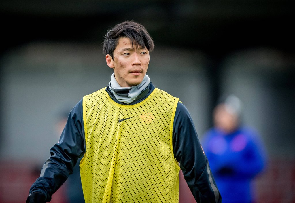 Will nicht fliehen: Hee-chan Hwang.