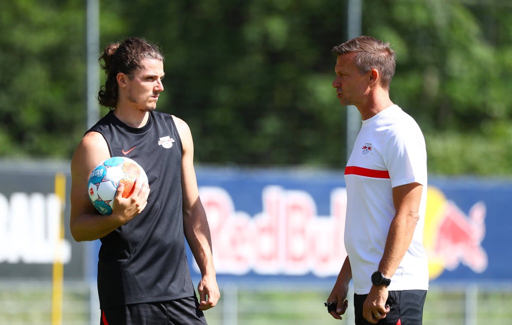 Jesse Marsch (r.) entscheidet sich: Marcel Sabitzer bleibt Kapitän von RB Leipzig