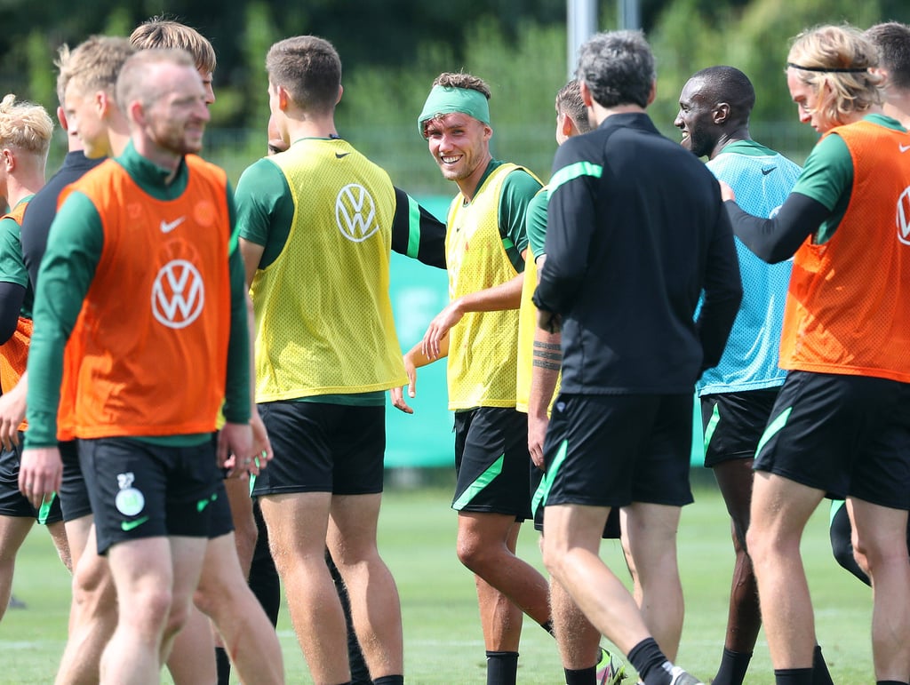Luca Waldschmidt hat sich beim Training des VfL Wolfsburg am Kopf verletzt.
