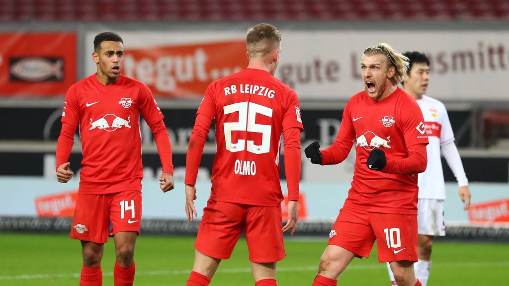 Furia roja: Tyler Adams (links) und Emil Forsberg (rechts) freuen sich über das 1:0 durch Dani Olmo. 
