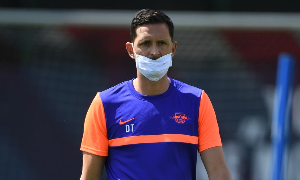 Dino Toppmöller an seinem ersten Arbeitstag als RB-Co-Trainer.